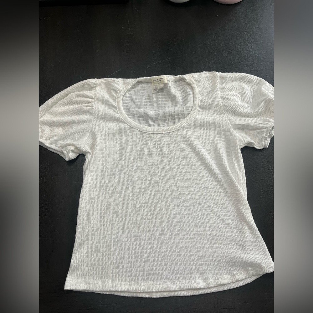 Kim &‎ Cami White Puff Sleeve Textured Top Size Small Short Sleeve Classic